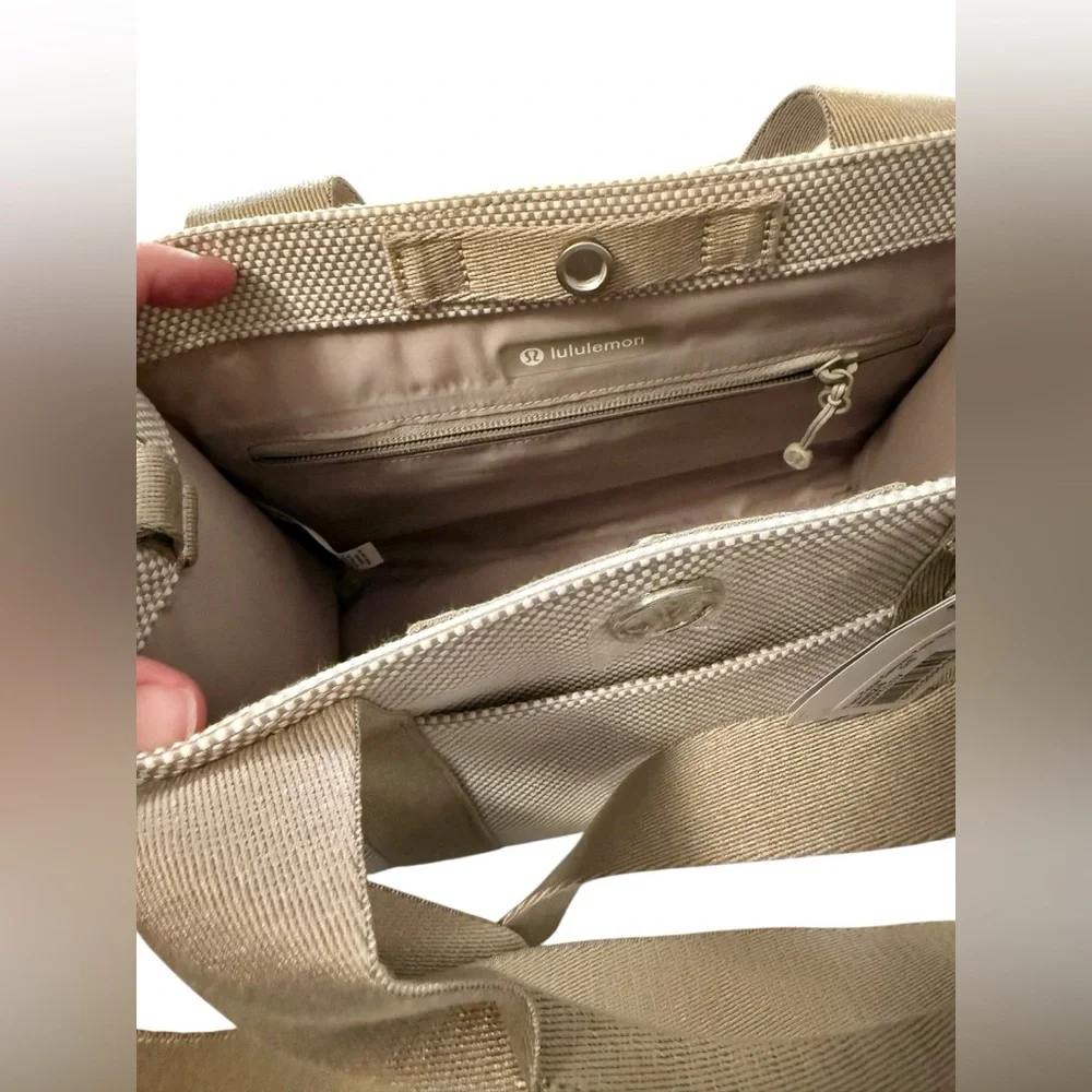 Lululemon Two-Tone Canvas Mini Tote Bag - Picture 11 of 14